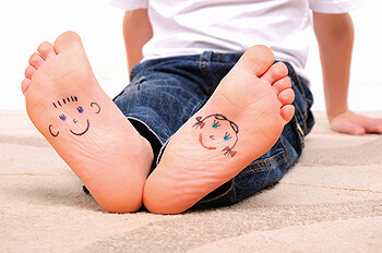 Children's feet footcare in the Midtown Manhattan, New York, NY 10036 area